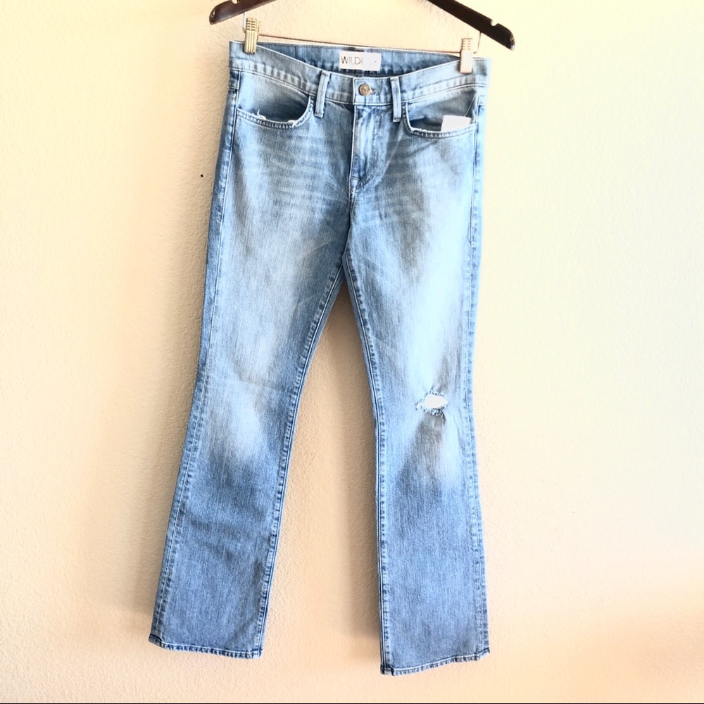 Wildfox NWT PANTS Mid Rise Classic Boot Distress Jeans